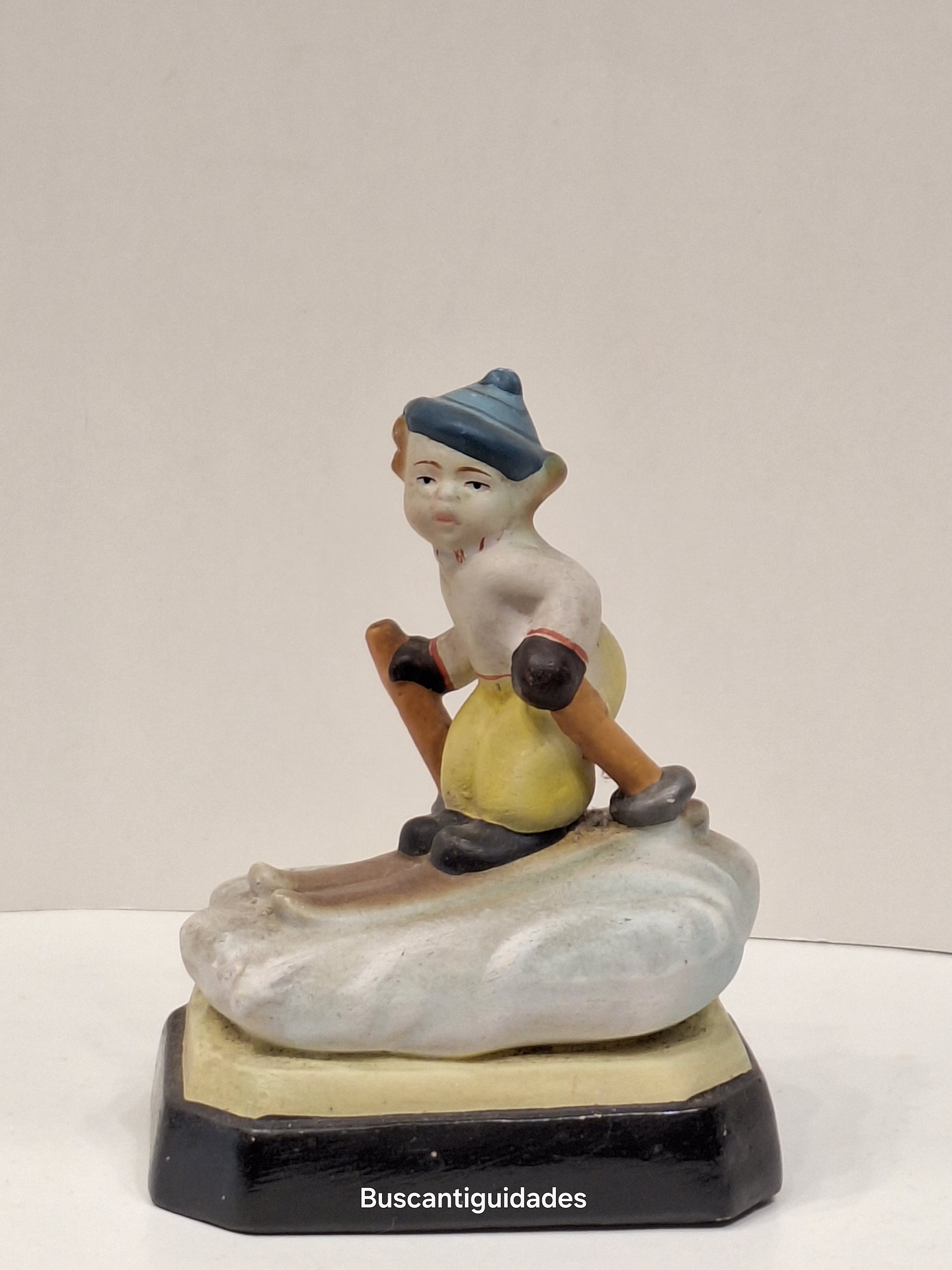 Bibelot, Menina com esqui 6