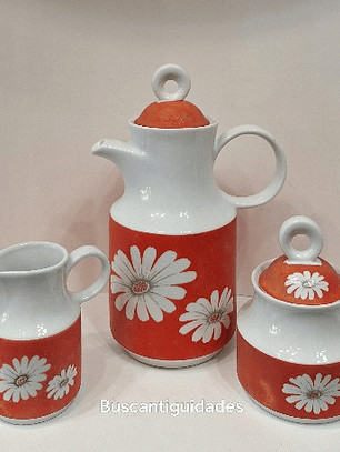 Bule, leiteira e açucareiro vintage 