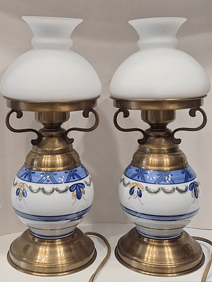 Candeeiros em louça de Viana 