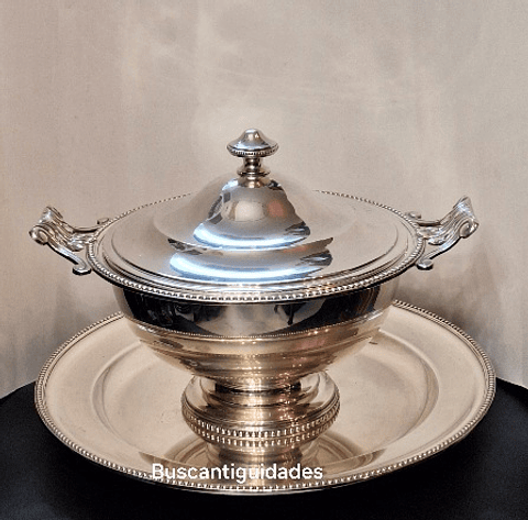 Sopeira com sousplat, metal prateado