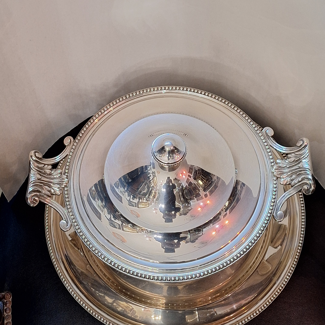 Sopeira com sousplat, metal prateado 2