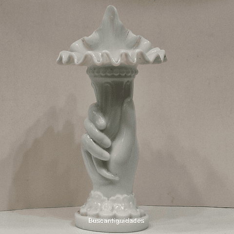 Jarra tulipeira mão com cornucópia 