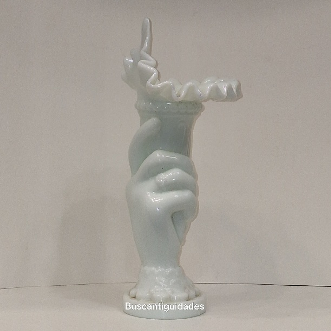 Jarra tulipeira mão com cornucópia  2