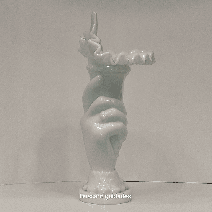 Jarra tulipeira mão com cornucópia  2