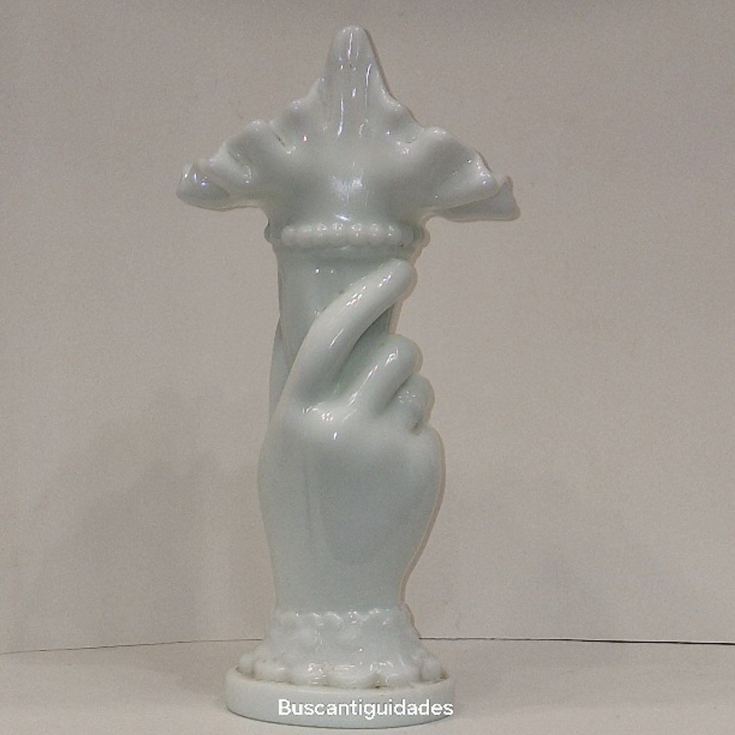 Jarra tulipeira mão com cornucópia  4