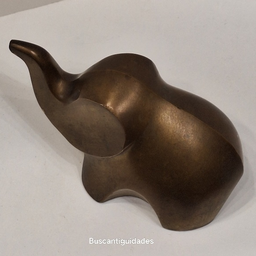 Elefante em bronze  4