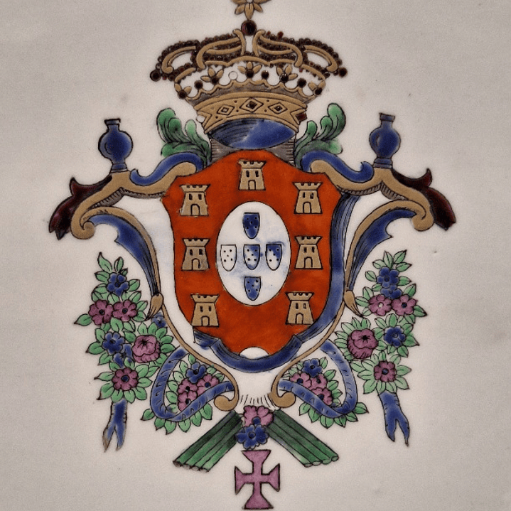 Travessa com brasão de Portugal  2