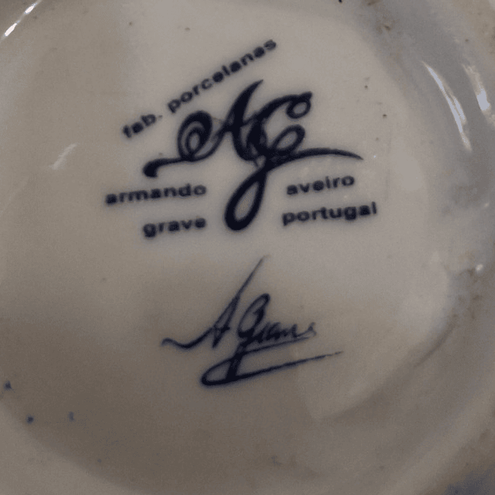 Mini xícara em porcelana  3