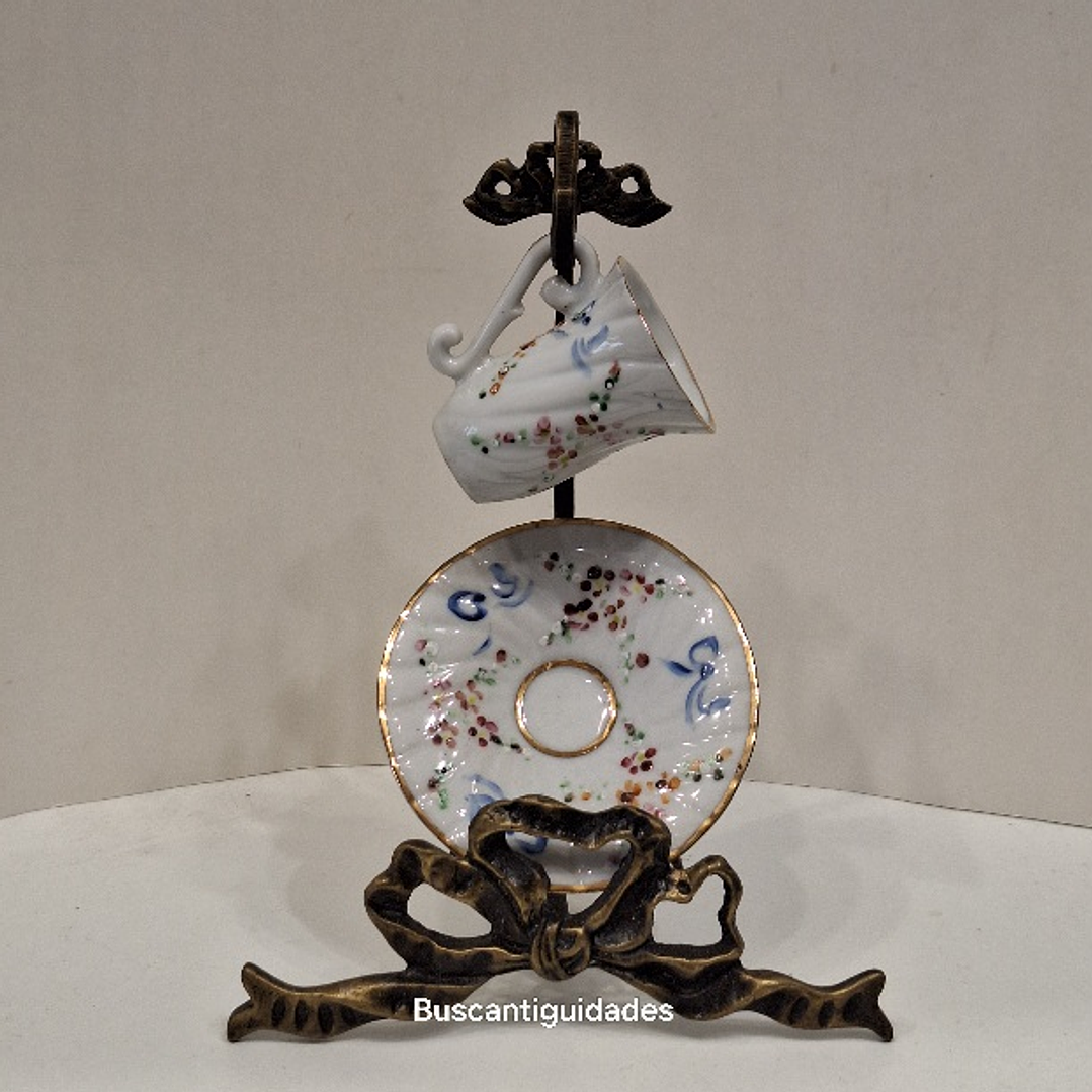 Mini xícara em porcelana  1