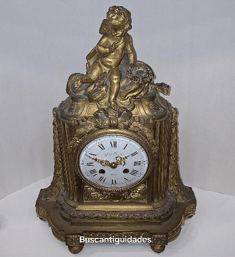 Relógio de lareira estilo Luís XVI