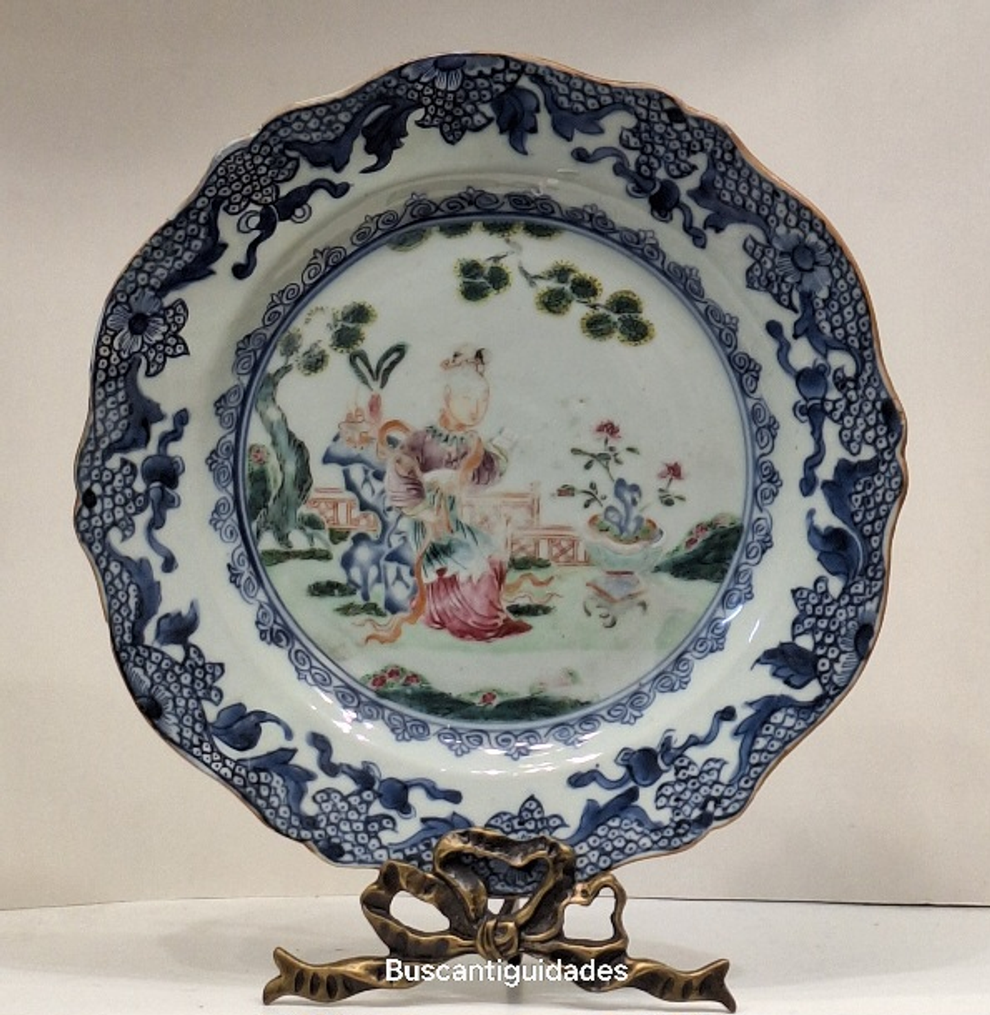 Prato raso, Família rosa  1