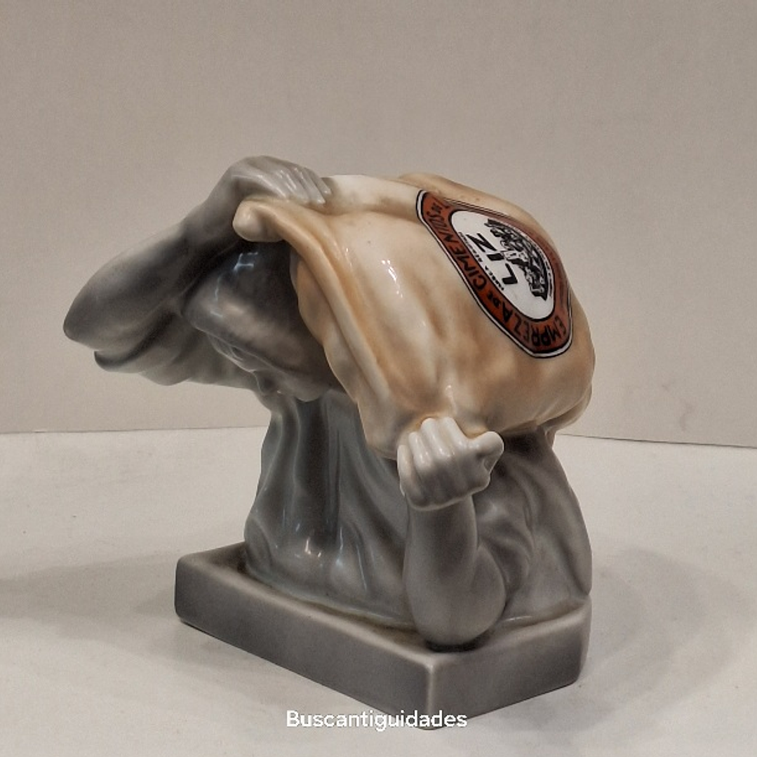 Pisa-papéis. Peça publicitária - Vista Alegre  8