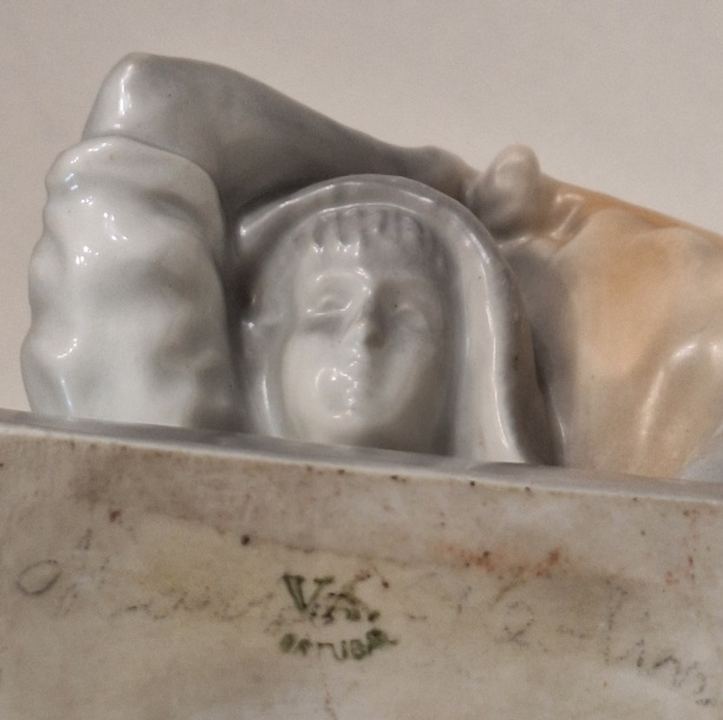 Pisa-papéis. Peça publicitária - Vista Alegre  11