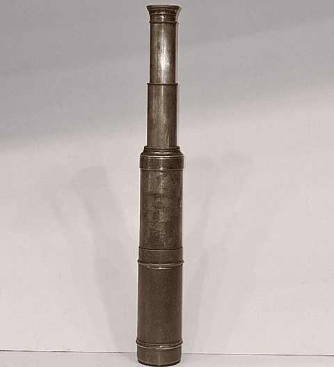 Antiga Luneta em latão 