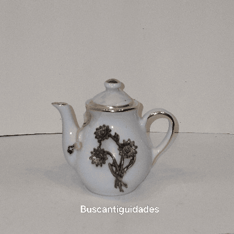 Mini bule em porcelana com estanho