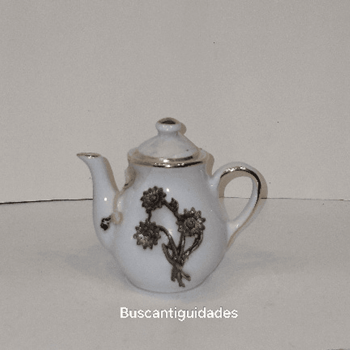 Mini bule em porcelana com estanho 1