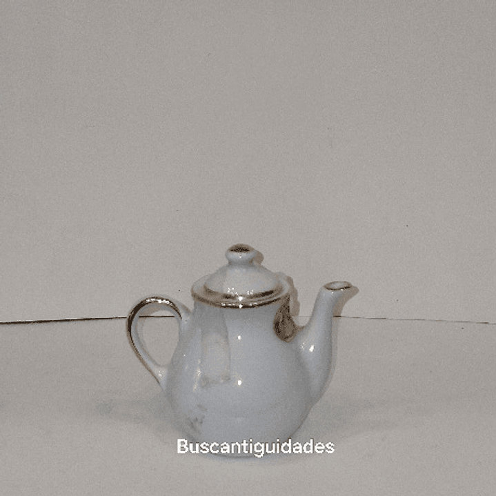 Mini bule em porcelana com estanho 2