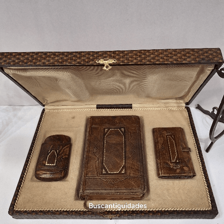 Estojo com Missal Romano 1