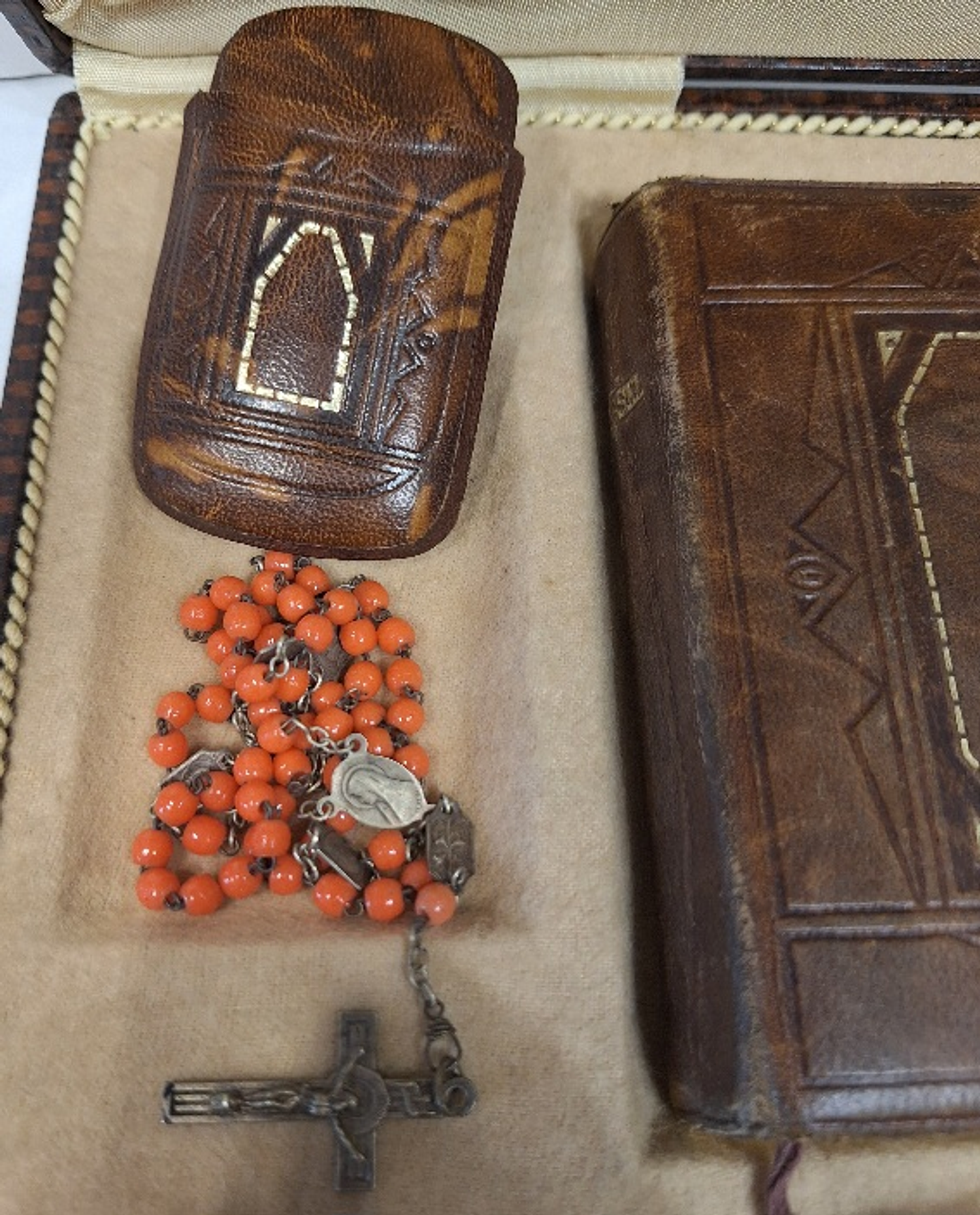 Estojo com Missal Romano 4