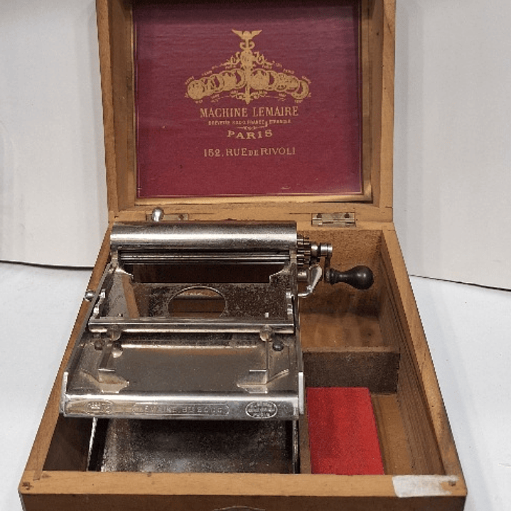 Máquina para fazer cigarros 1