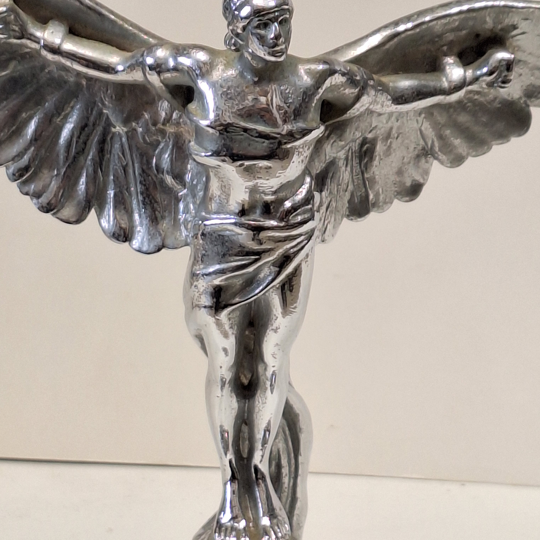 Mascote de automóvel, 