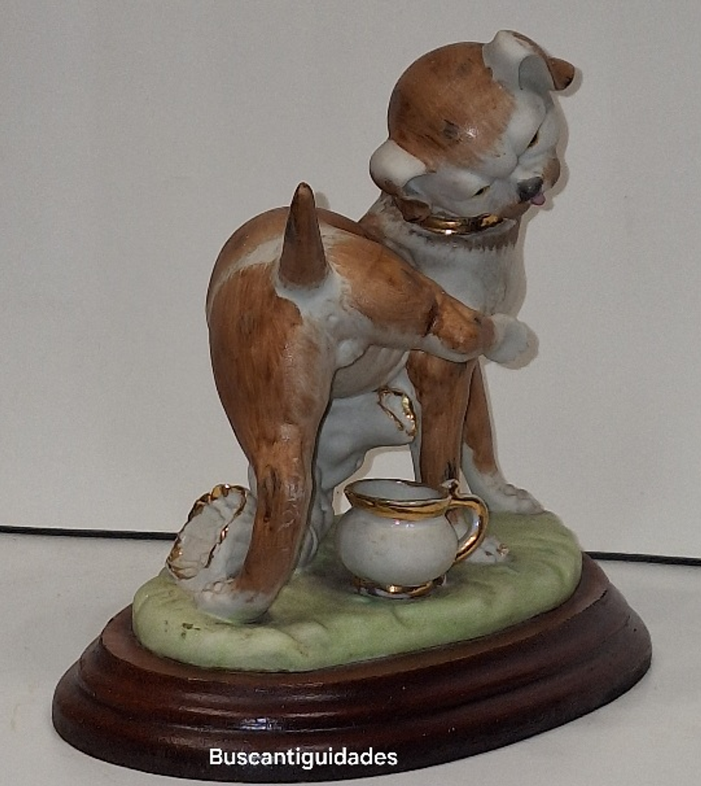 Bibelot em biscuit policromado, cão  5