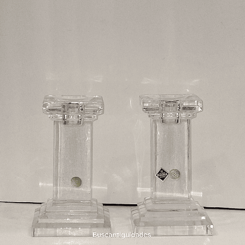 Par de castiçais em cristal da Bohemia