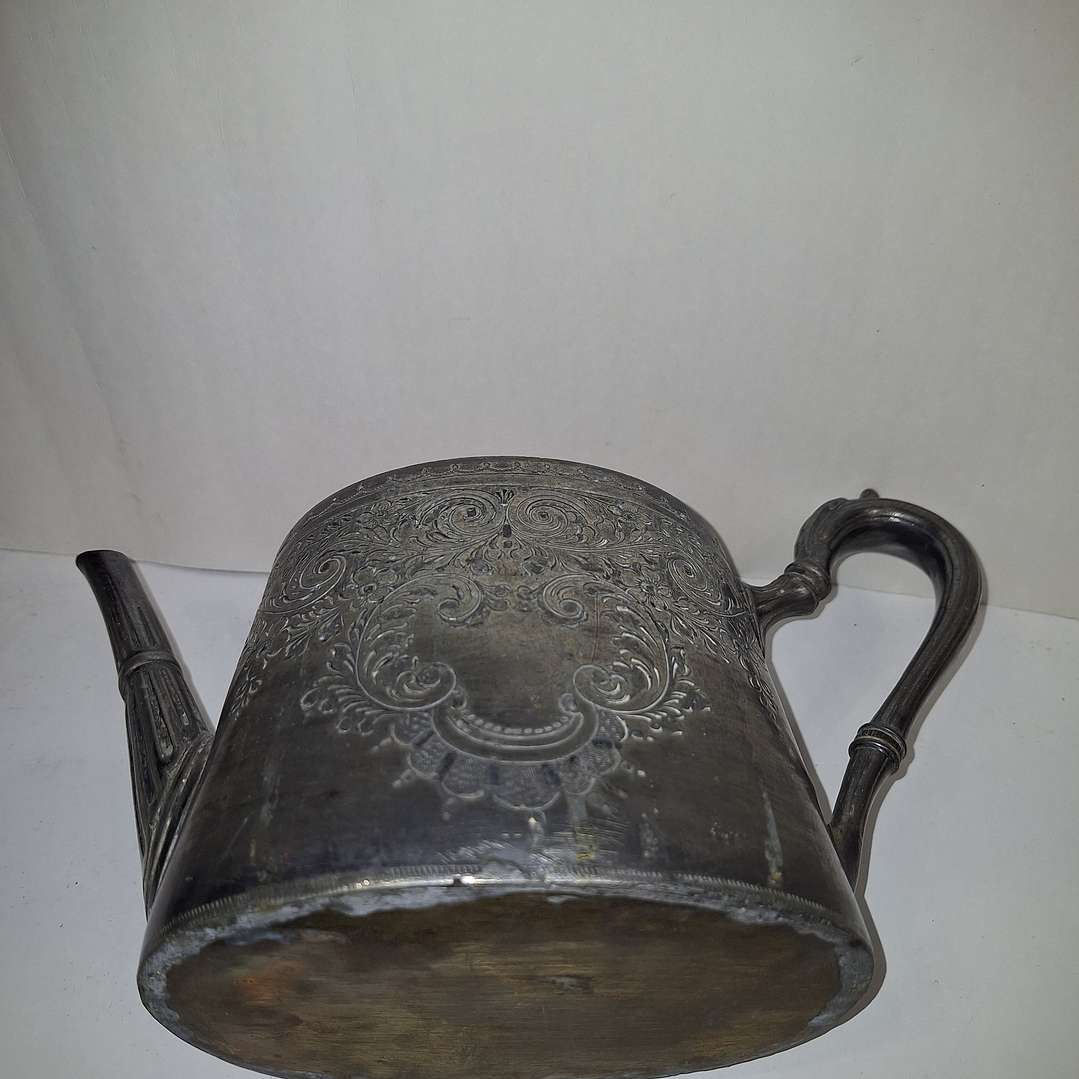 Antigo bule Vitoriano 7