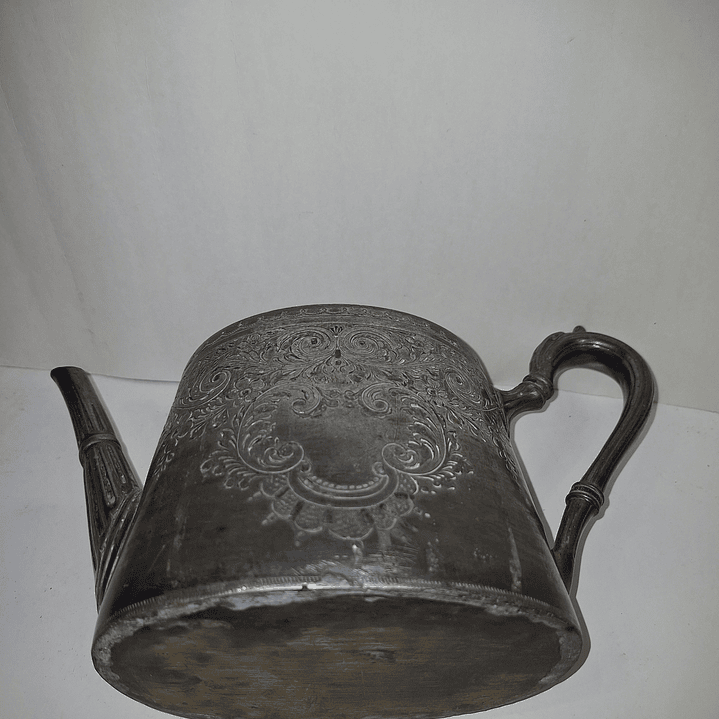 Antigo bule Vitoriano 7