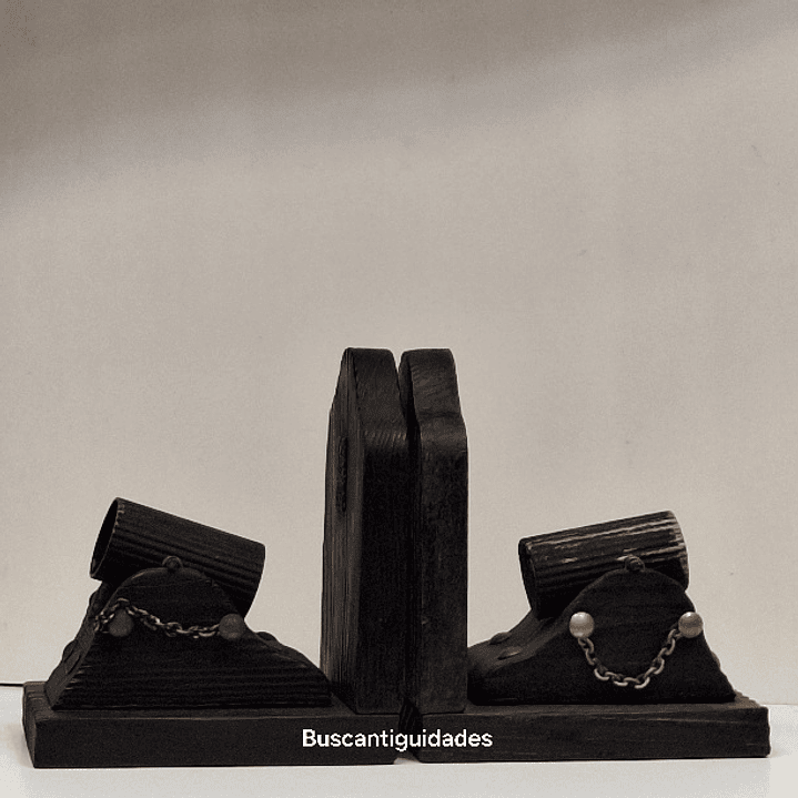 Bookends, madeira, canhão  1