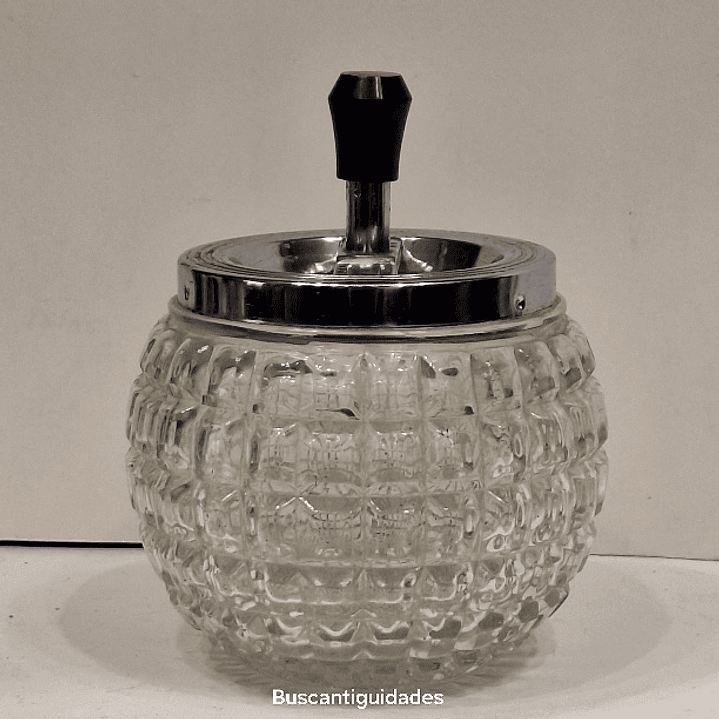 Cinzeiro giratório  1