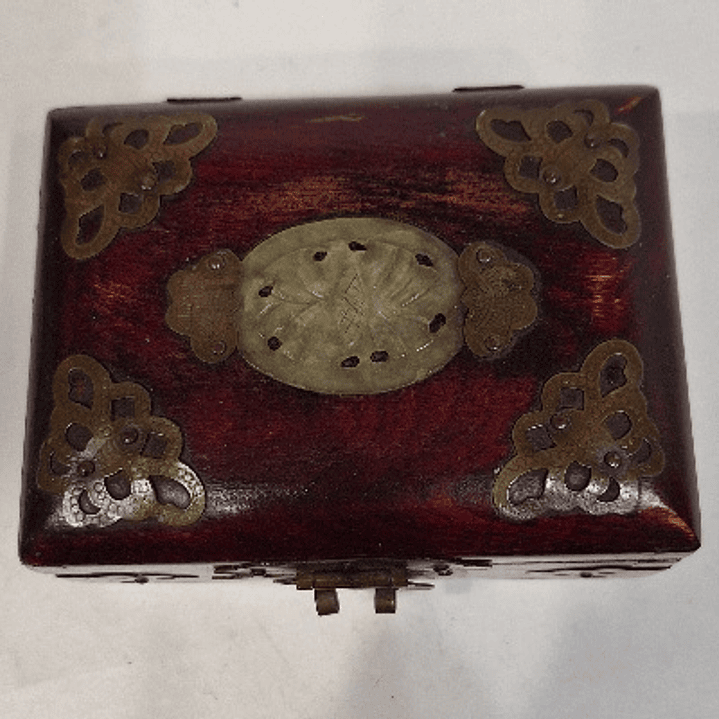 Caixa porta-Jóias, madeira,  latão e Jade 6