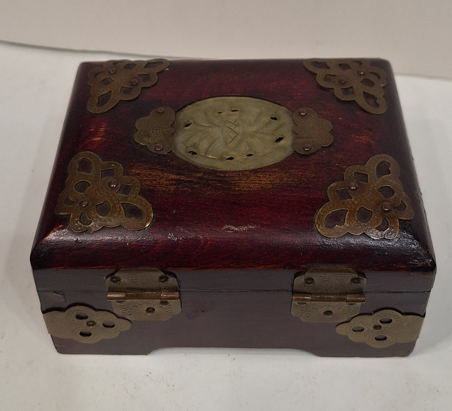 Caixa porta-Jóias, madeira,  latão e Jade 5