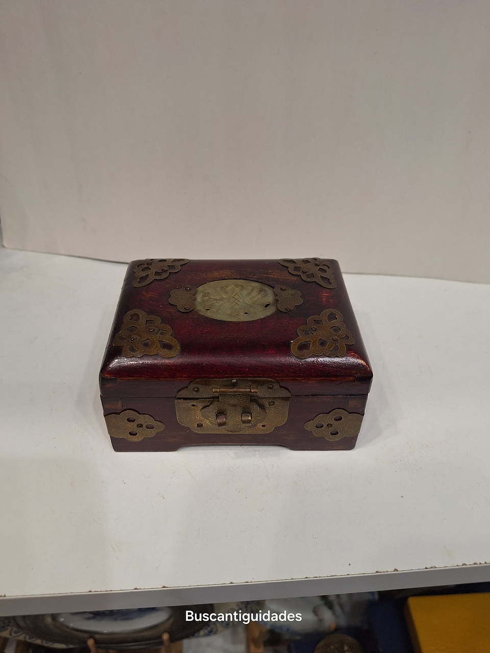 Caixa porta-Jóias, madeira,  latão e Jade 9