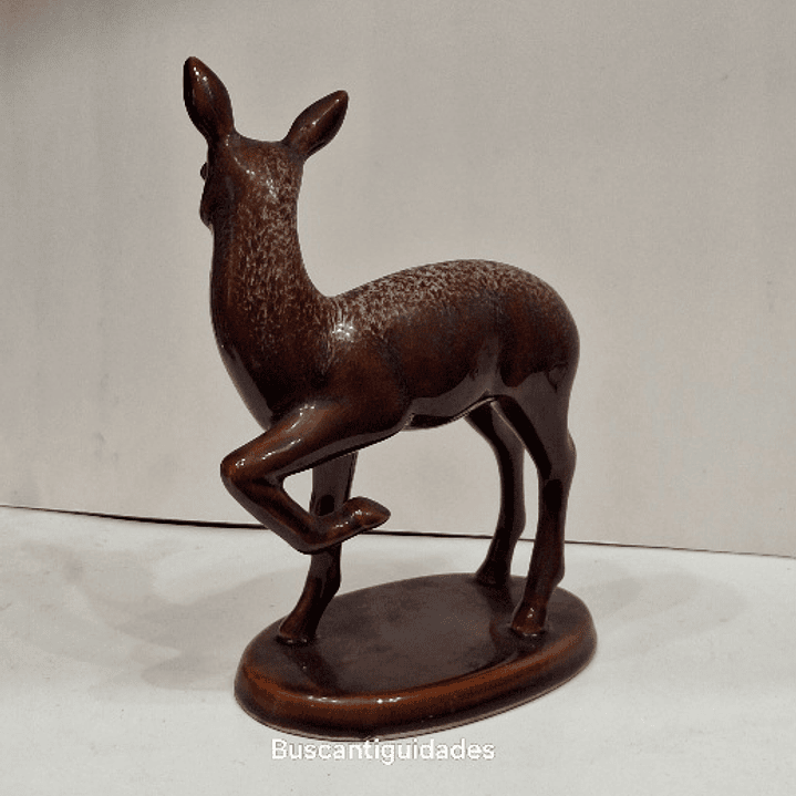 Estatueta da F. Subtil, Corça  3