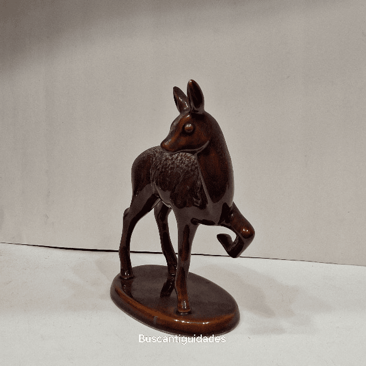 Estatueta da F. Subtil, Corça  5