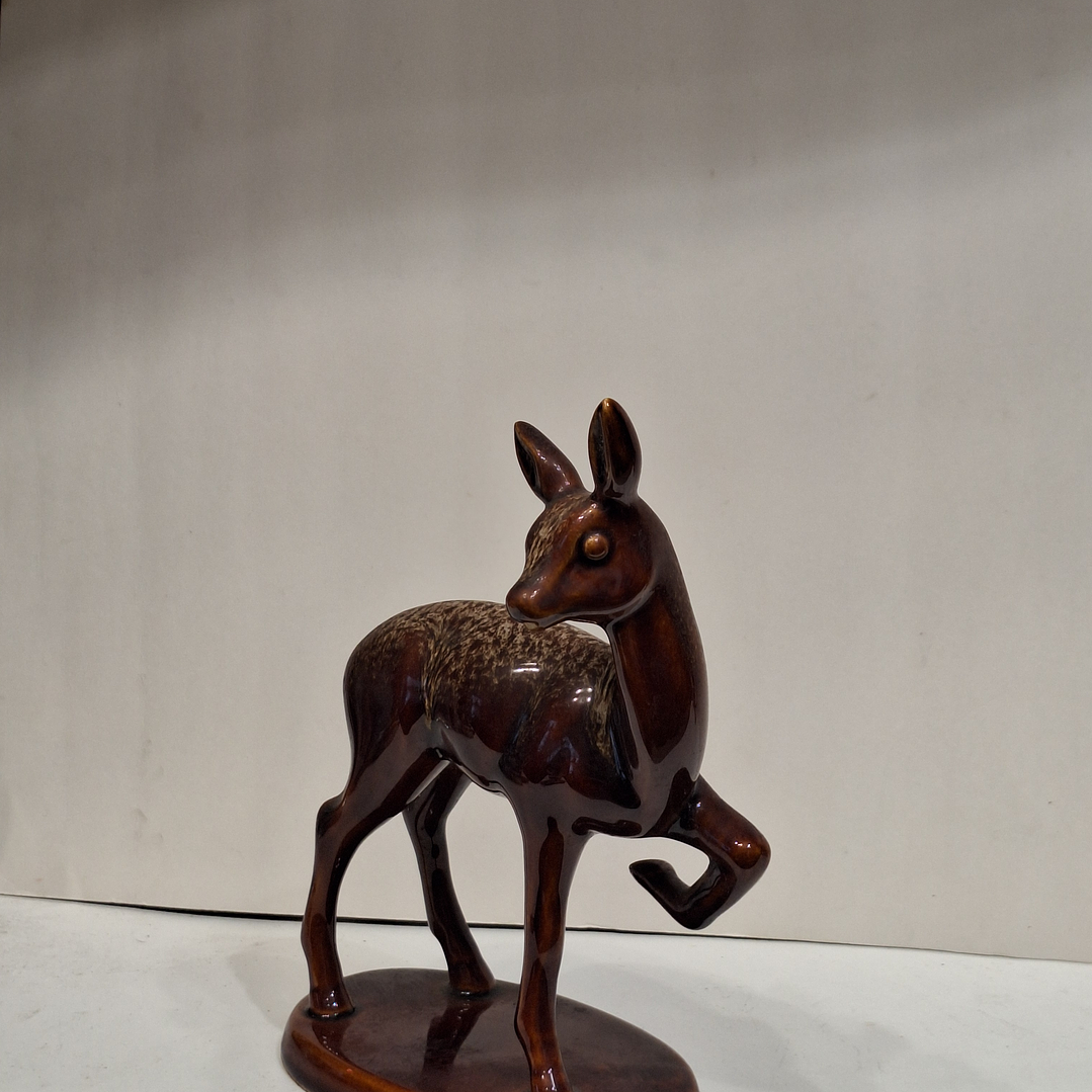 Estatueta da F. Subtil, Corça  7