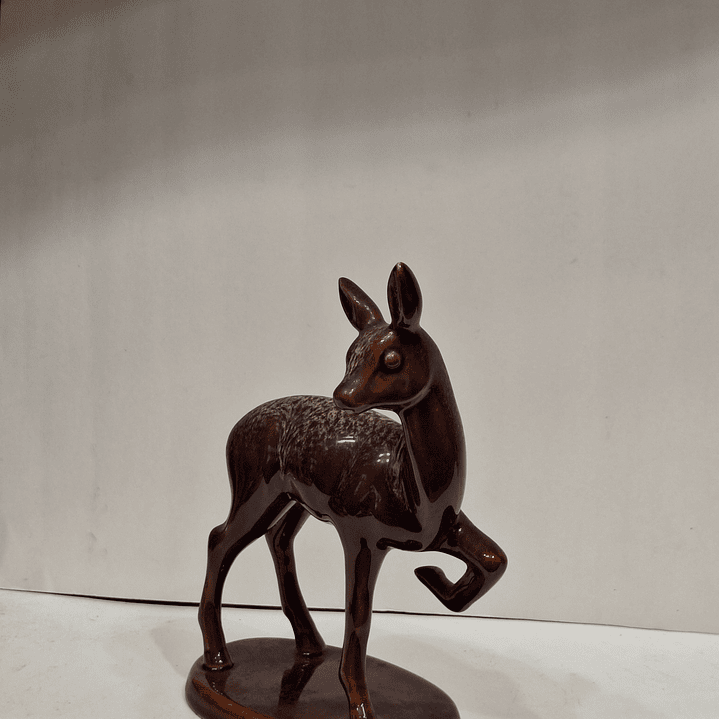 Estatueta da F. Subtil, Corça  7