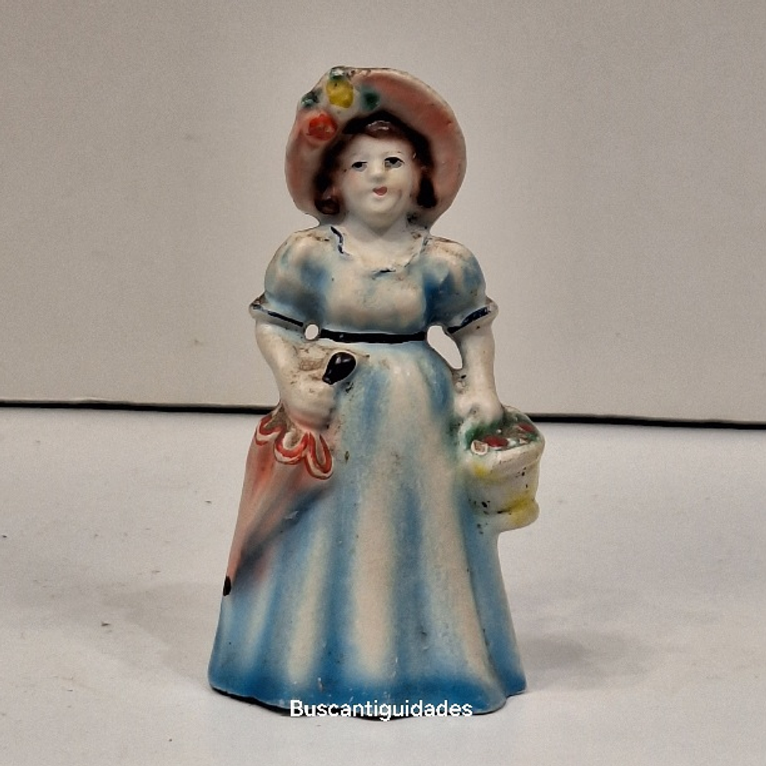 Bibelot, dama antiga com flores  4