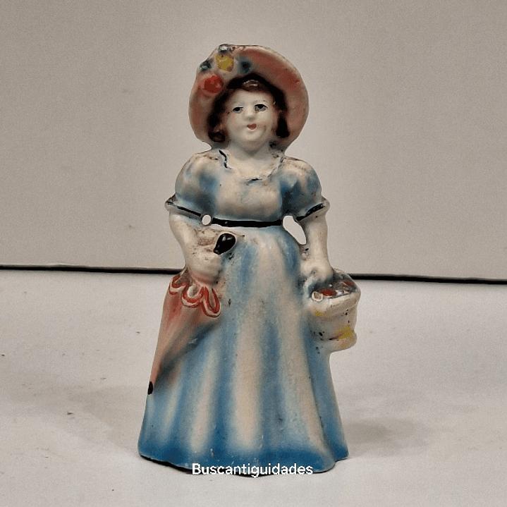 Bibelot, dama antiga com flores  4