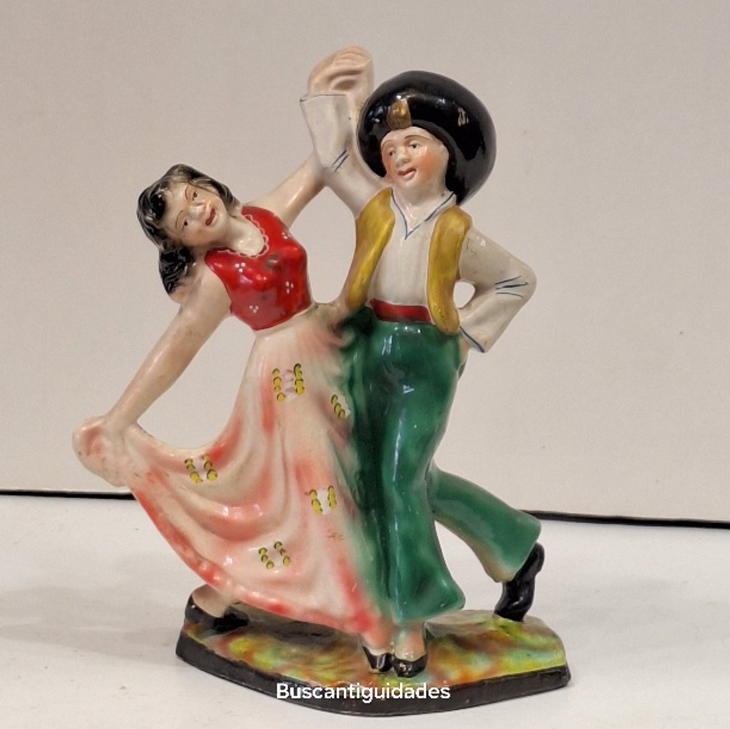 Bibelot,  dançarinos folclóricos 3