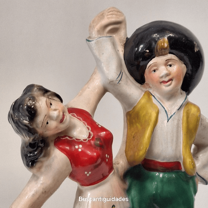 Bibelot,  dançarinos folclóricos 2