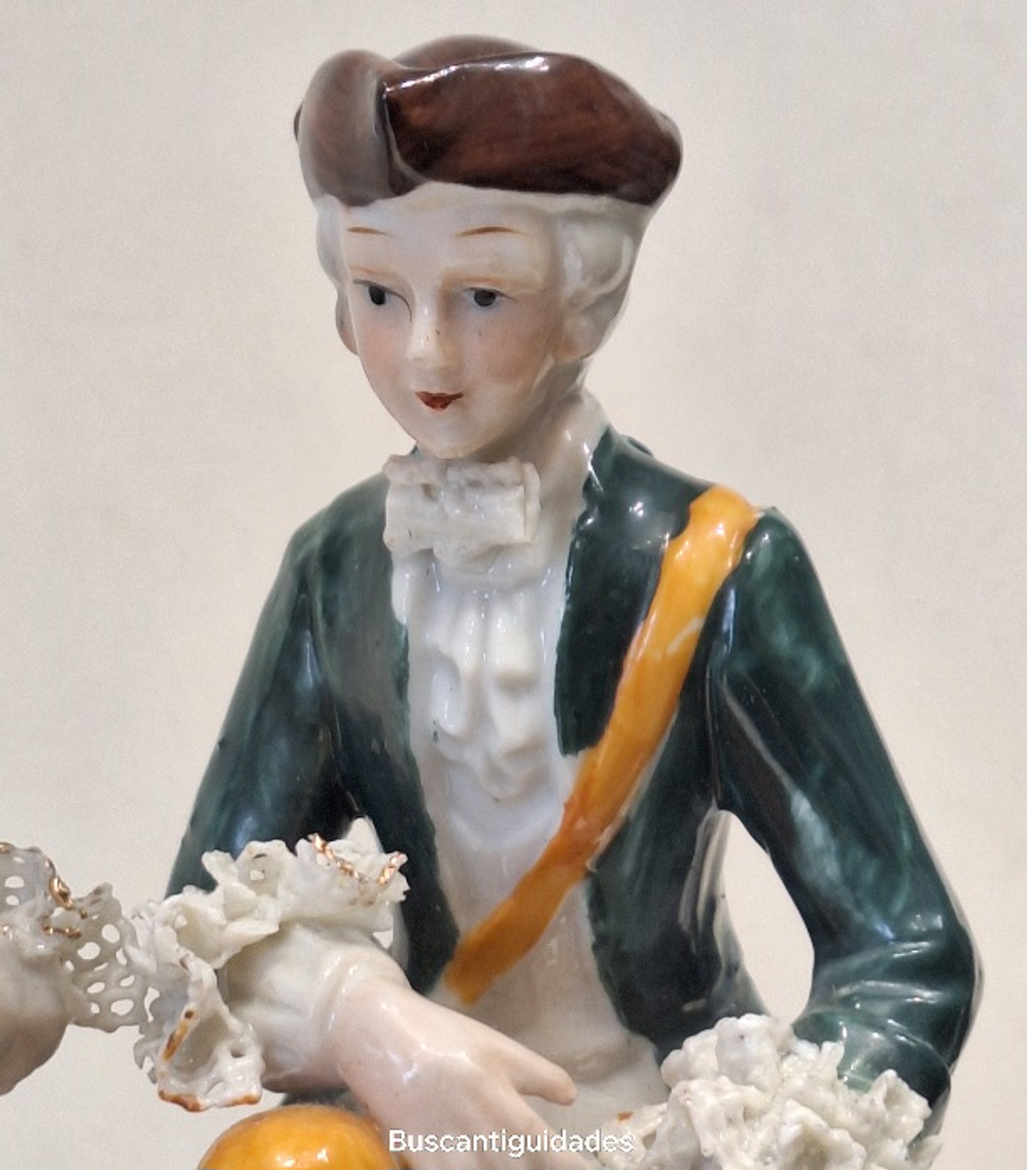 Grupo escultorico, casal romântico  3