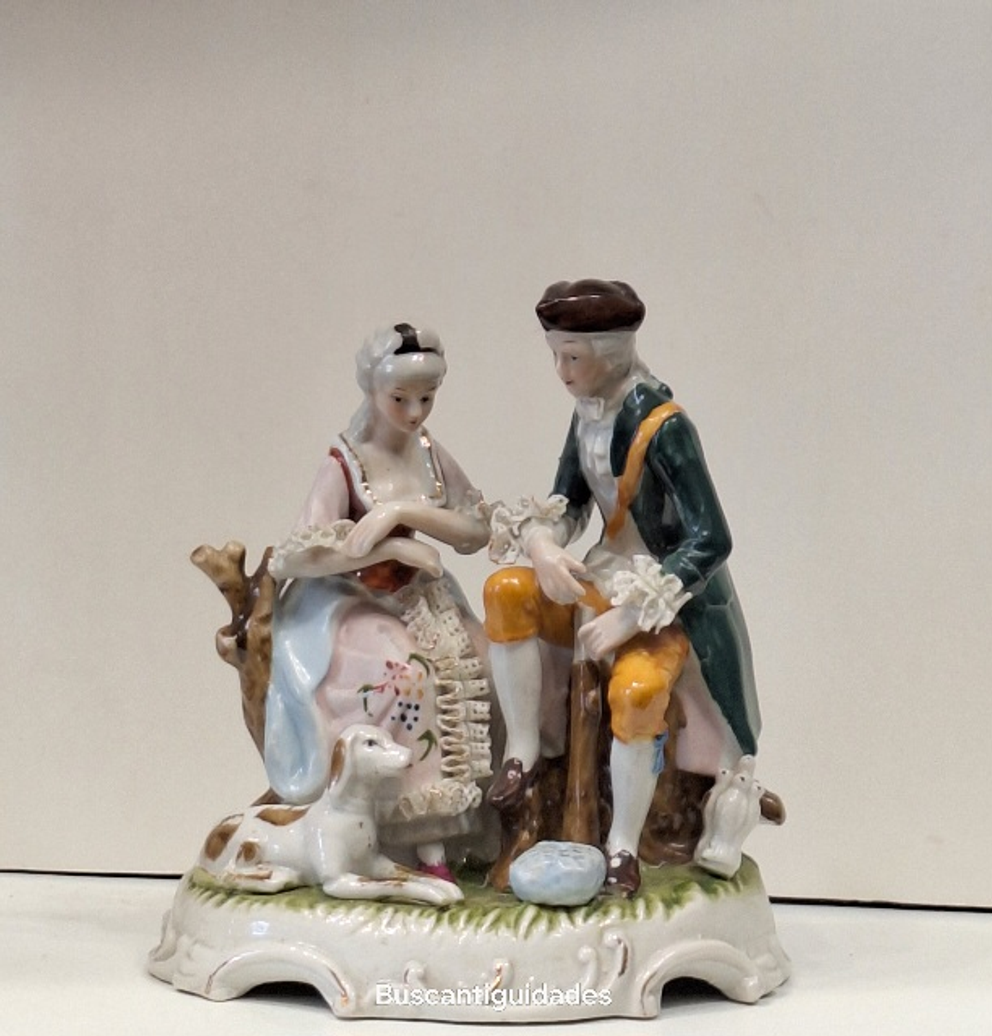 Grupo escultorico, casal romântico  1