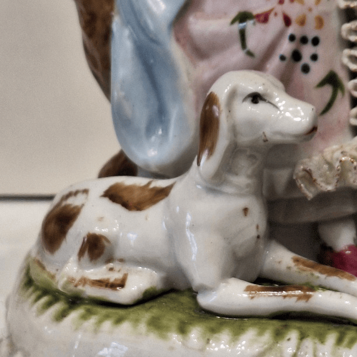 Grupo escultorico, casal romântico  8