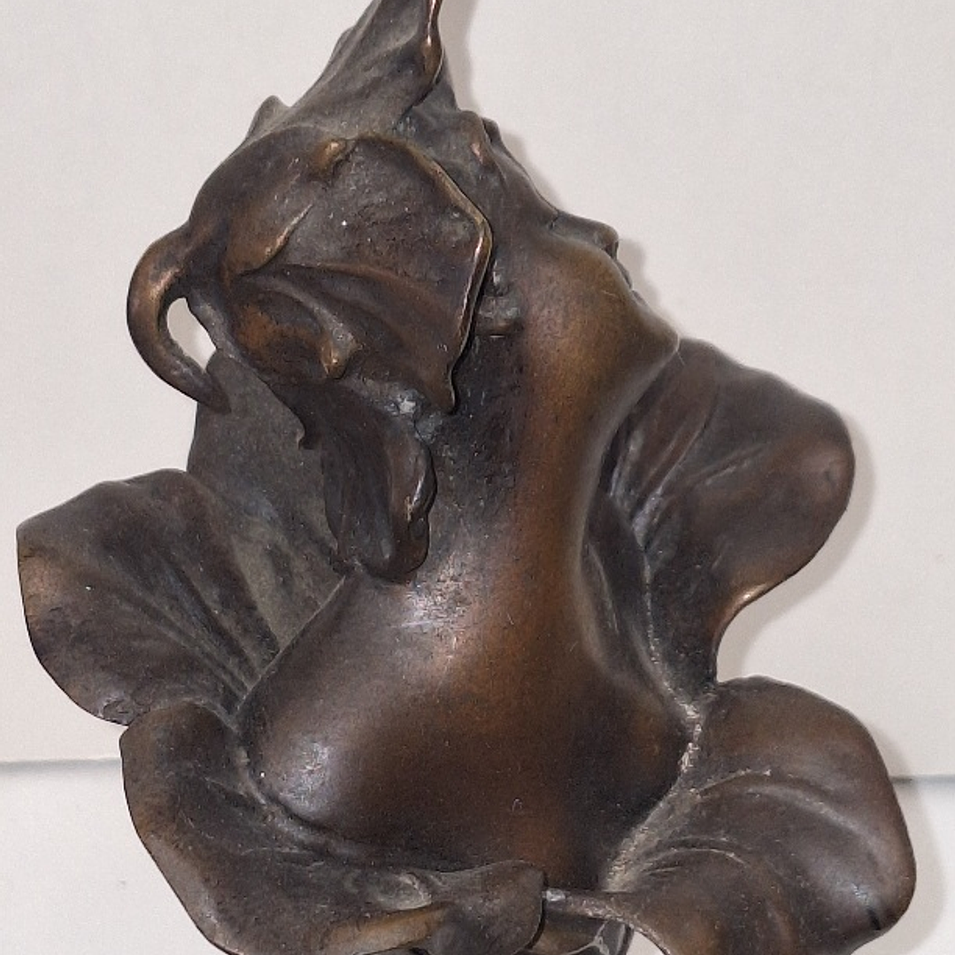 Escultura em bronze estilo art nouveau  6