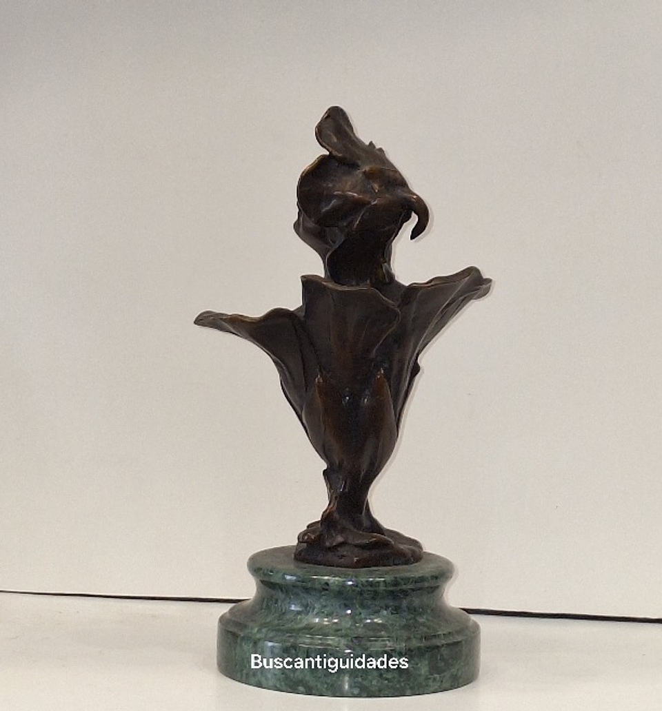 Escultura em bronze estilo art nouveau  8
