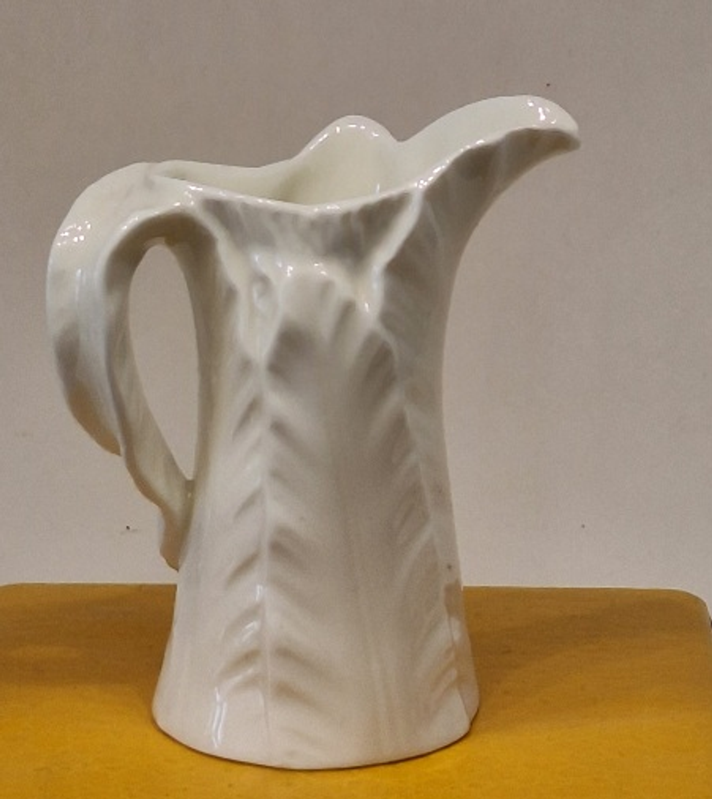 Mini leiteira em porcelana Royal Worcester 3