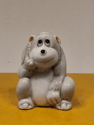 Estatueta vintage de macaco de porcelana