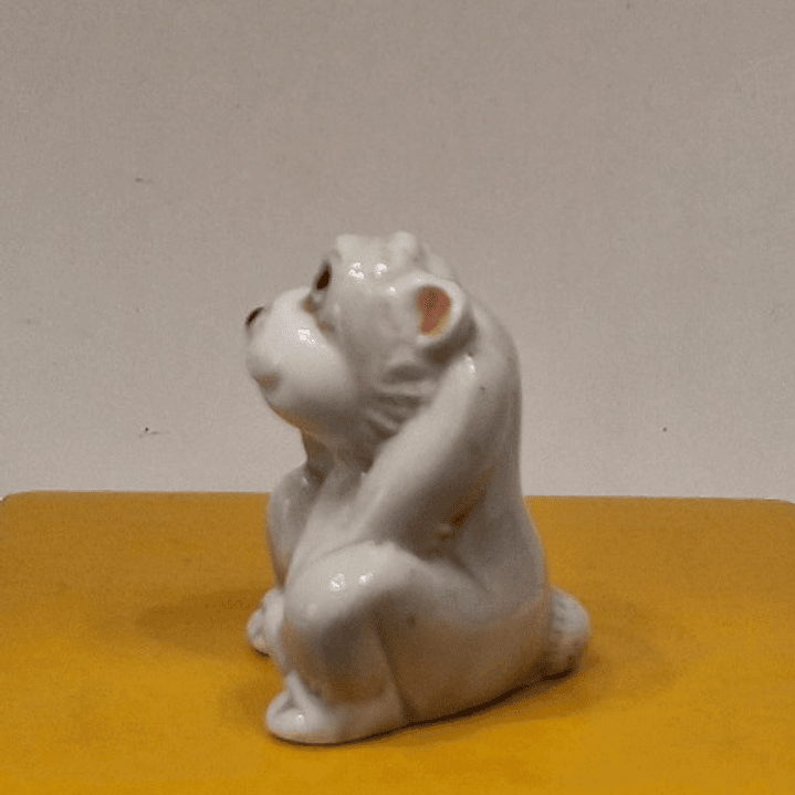 Estatueta vintage de macaco de porcelana 8